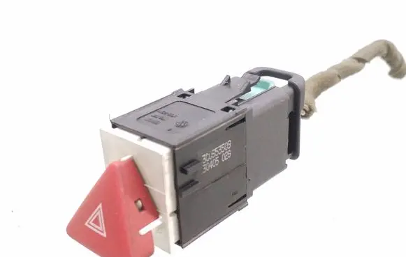Volkswagen PASSAT B6 Hazard light switch 3C0953509
