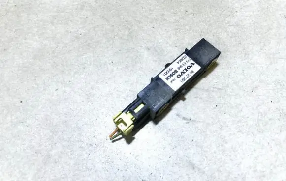 Volvo V70 Airbag deployment crash/impact sensor 8622365 002654