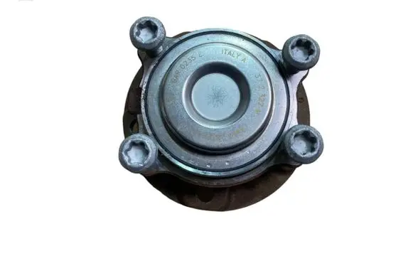 BMW M6 Front wheel hub 2286606