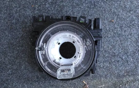Volkswagen Golf VI Airbag slip ring squib (SRS ring) 5K0953549E