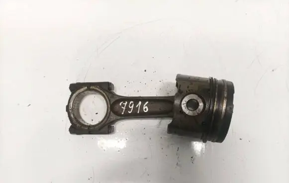 Peugeot 307 Piston with connecting rod