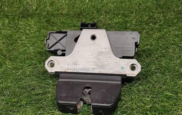 Ford Focus Tailgate/trunk/boot lock/catch/latch 3M51R442A66CA