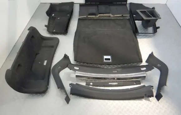 Volkswagen Phaeton Trunk/boot floor carpet liner 