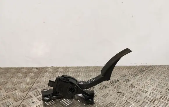 Jeep Grand Cherokee Accelerator throttle pedal 52124785AE