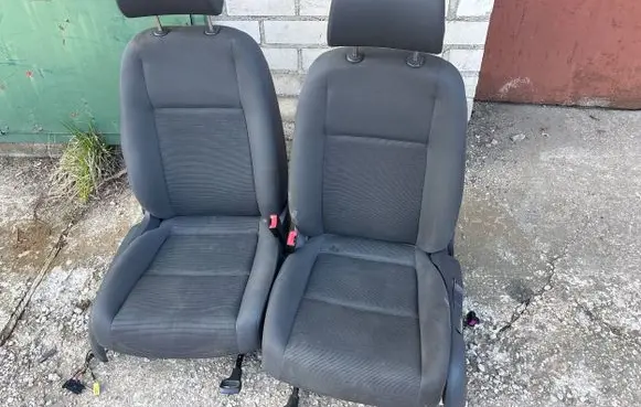Volkswagen Golf V Seat set 