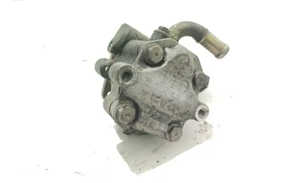 Volkswagen PASSAT B5.5 Power steering pump 3D0145177G
