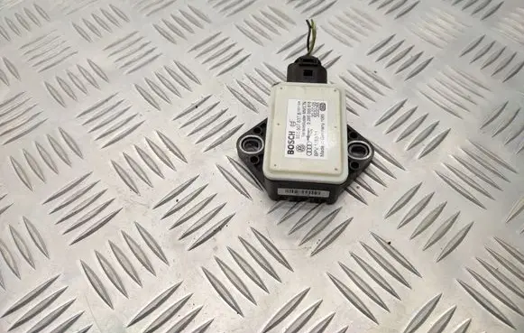 Audi A4 S4 B7 8E 8H ESP acceleration yaw rate sensor 8E0907637B