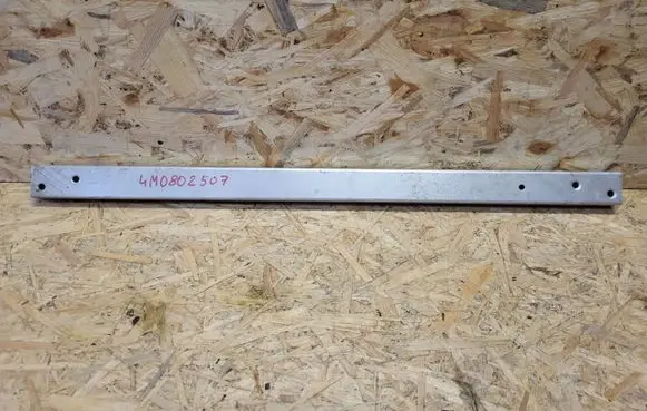 Audi Q7 4M Radiator support slam panel bracket 4M0802507