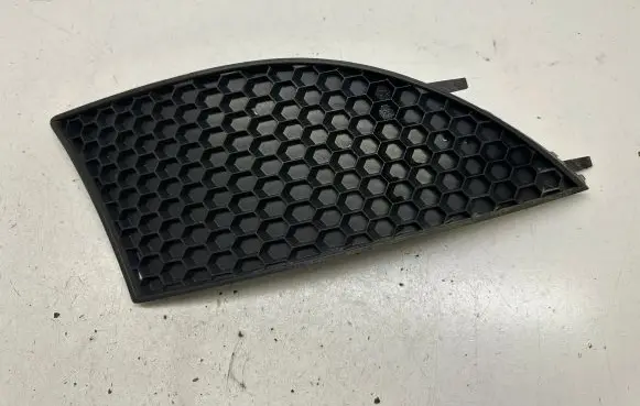 Seat Toledo III (5P) Front bumper lower grill 5P0853666