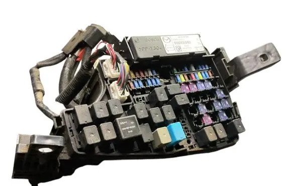 Mazda CX-5 Fuse box set 7154763330 KD4566767 K7005