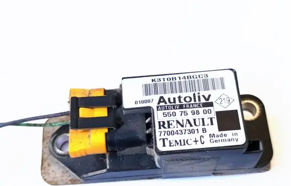 Renault Scenic I Airbag deployment crash/impact sensor 7700437301B