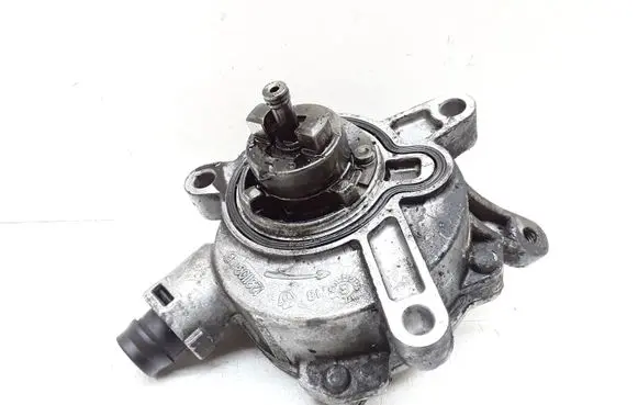 Volvo V70 Vacuum pump 31219463
