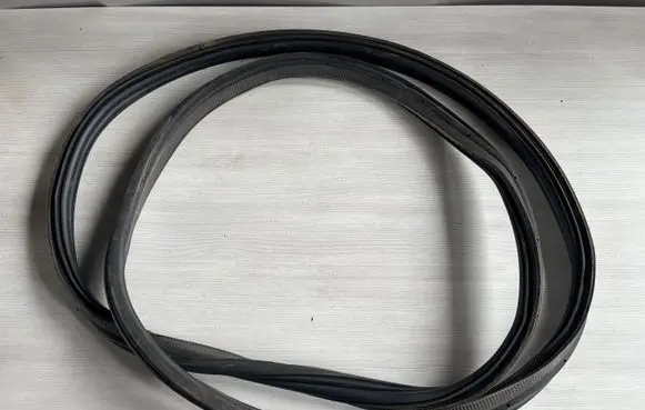 Ford Galaxy Trunk rubber seal (body)