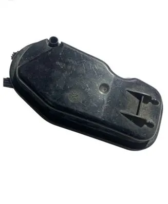 Volkswagen Polo III 6N 6N2 6NF Headlight/headlamp dust cover 96383100