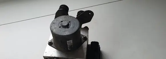 Volkswagen PASSAT B7 ABS Pump