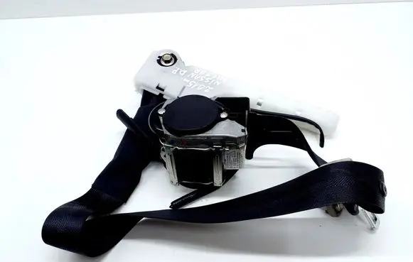 Nissan Pulsar Front seatbelt 627788900D 6277604