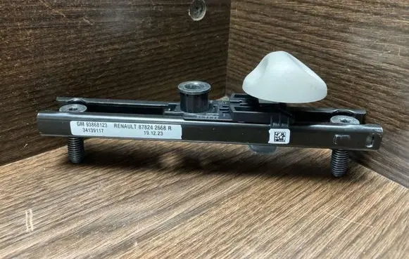 Renault Trafic III (X82) Seat belt height adjuster 93868123 878242668R