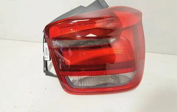BMW 1 F20 F21 Rear/tail lights 7270096