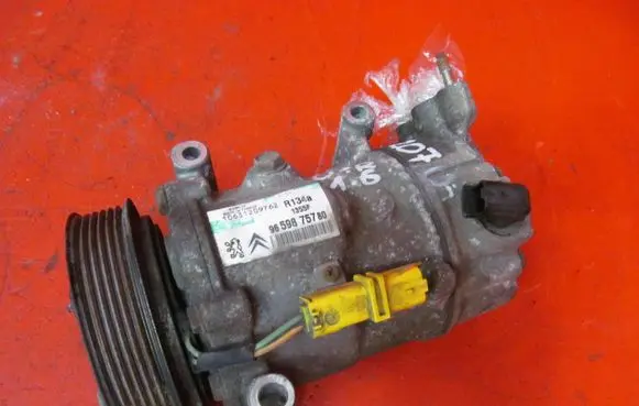 Peugeot 207 Air conditioning (A/C) compressor (pump) 9659875780
