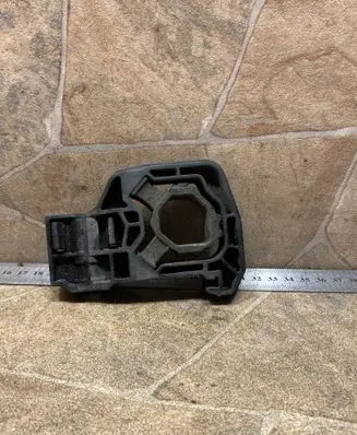 Radiator support slam panel bracket