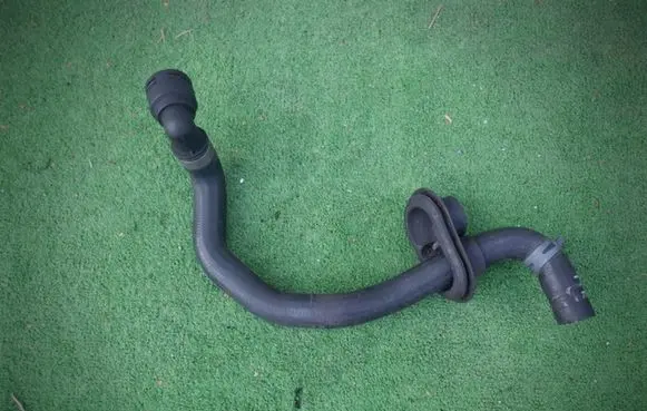 Volkswagen Touareg I Engine coolant pipe/hose 3D0819373N