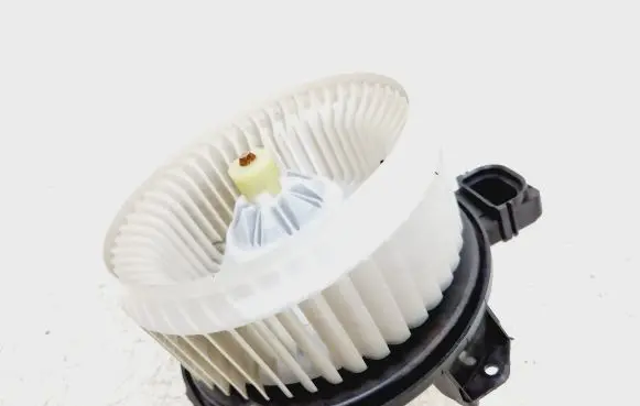 Ford Fusion II Heater fan/blower AY2727006220 9T18