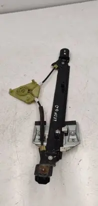 Seat Leon (1P) Rear window lifting mechanism without motor 