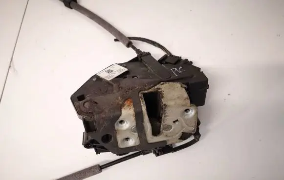 Ford Focus Front door lock bm5aa21813ae