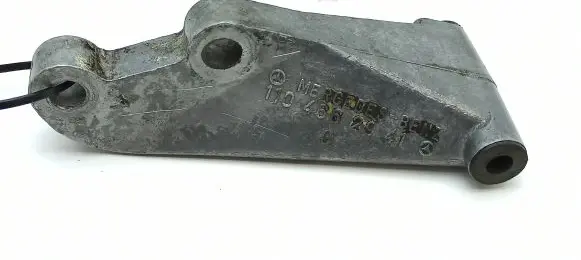 Mercedes-Benz S W116 Power steering pump mounting bracket 1104662941