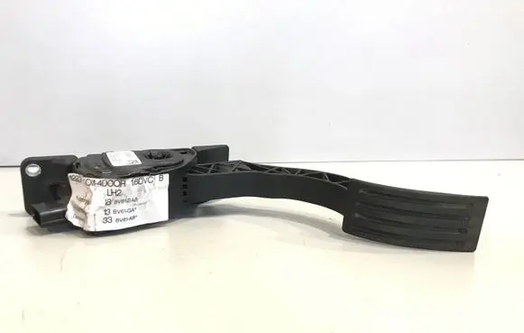 Ford Focus Accelerator throttle pedal 6PV01036830 17388800