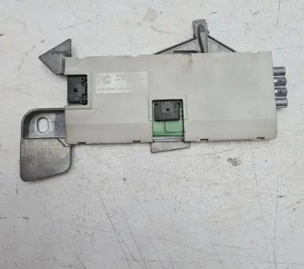 Mercedes-Benz E W211 Antenna control unit A2118200189