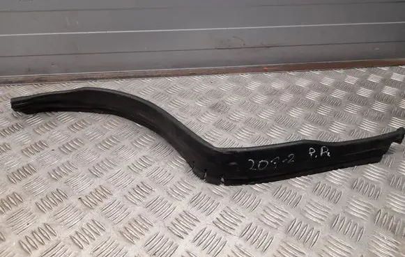 Mercedes-Benz E A207 Engine compartment rubber A2046282798