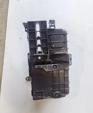 Opel Zafira C Battery box tray 13308434