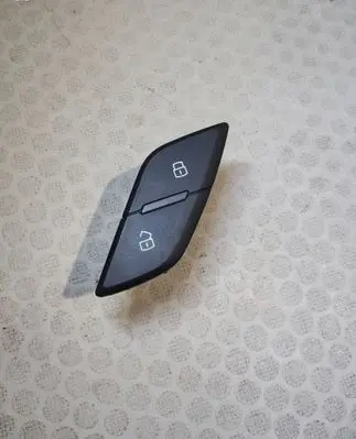 Audi Q3 8U Central locking switch button 8U1962107