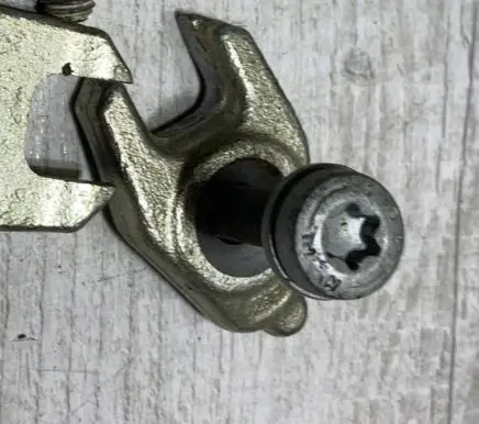 Renault Megane IV Fuel Injector clamp holder