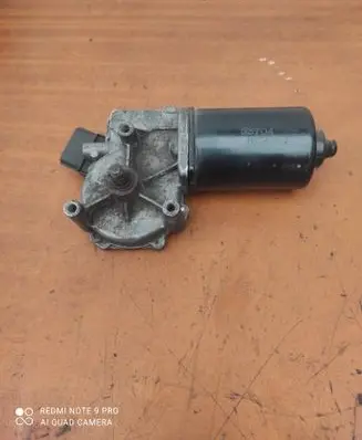 Nissan Almera N16 Wiper motor 53704 847