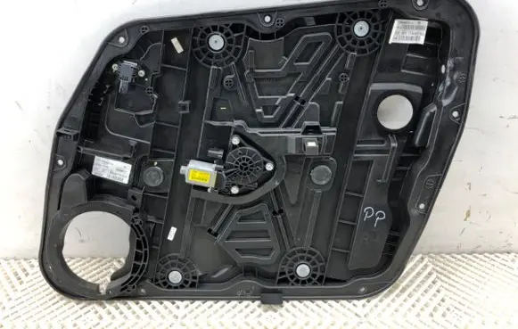 KIA Sportage Front door window regulator with motor 82480F1610