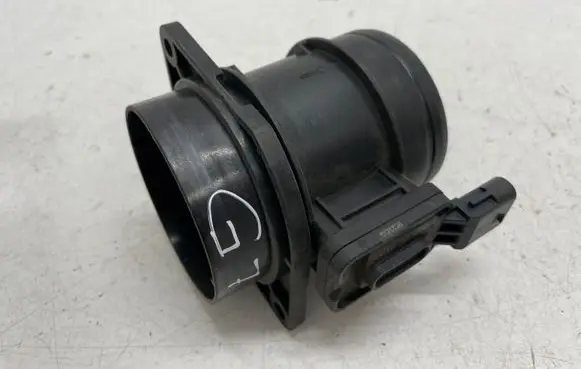 Volkswagen Golf VII Mass air flow meter 04L906461B