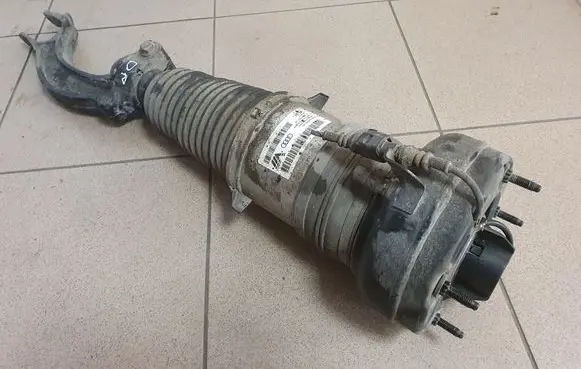 Audi A8 S8 D4 4H Front air suspension shock absorber 4H0616039AK