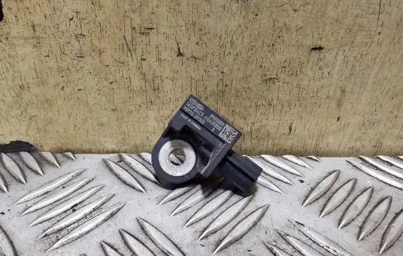 KIA Sorento Airbag deployment crash/impact sensor 959302P000