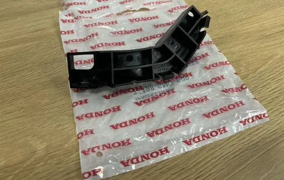 Honda Civic Front bumper mounting bracket 71198SMGE00