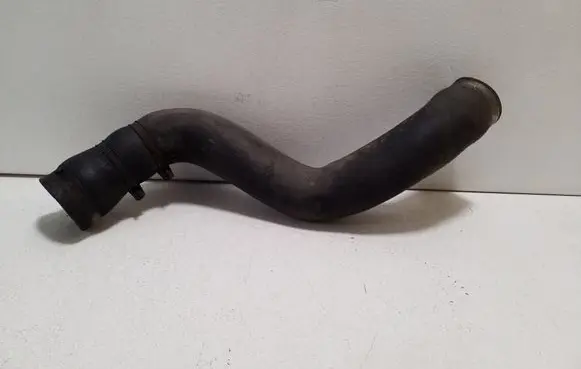 Intercooler hose/pipe