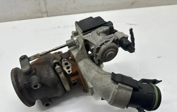 Audi A3 S3 8V Turbo 04E145721B