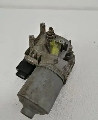 Volkswagen Golf V Wiper motor 1K2955119B