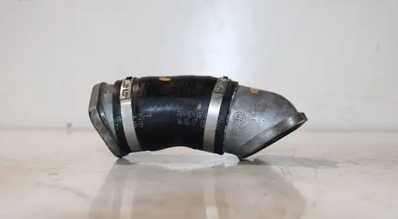 Intercooler hose/pipe