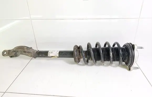 Front shock absorber with coil spring