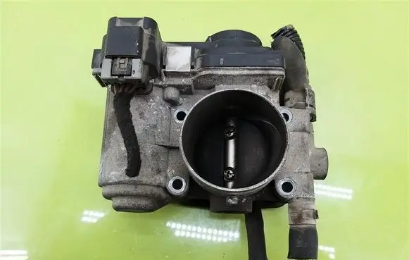 Opel Astra H Throttle body valve 055559227