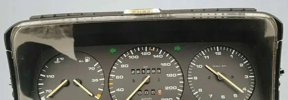 Volkswagen PASSAT B3 Speedometer (instrument cluster) 357919059AD