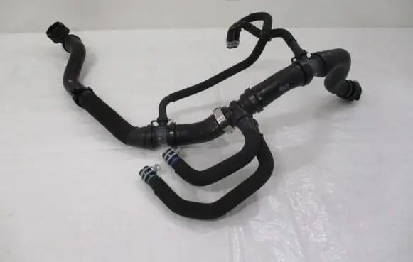 Citroen C5 Aircross Engine coolant pipe/hose 9845755280