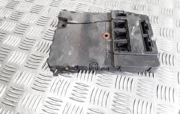 Renault Megane II Other control units/modules 8200305575
